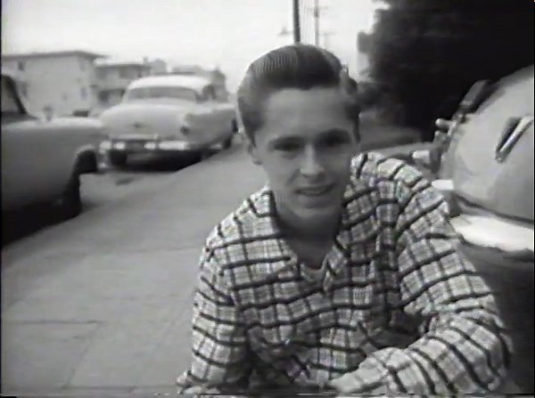 Watch 1950s Robot Do Housework Like Magic