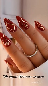 The perfect Christmas manicure in rich red and golden tones, finished with a delicate star detail for a magical festive touch. Elegant, glamorous and timeless, this design captures the warmth and sparkle of the holiday season beautifully. ✨ Classic red with golden shine ✨ Star accent for festive charm ✨ A refined manicure made for Christmas moments #christmasnaildesign #redandgoldnails #holidaynailsinspo #nailart | Manichiura cu gel