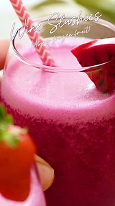These wine slushies are a delicious slushy concoction made with two ingredients – rose wine and frozen fruit! They’re a colorful tropical take on the frozen cocktail trend. 🍷 #wineslushies #slushies #wine #adultbeverages #winelover 🔗 https://amandascookin.com/wine-slushies/ | Things I Love