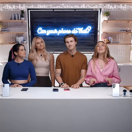 Want to see if the grass is greener on the Samsung side? 👀 Download the Try Galaxy app on your 🍎 device and explore Galaxy AI features, Samsung Health and more to see why you should make the switch. See for yourself at the 🔗 ⬇️: smsng.us/TryGalaxy | Samsung