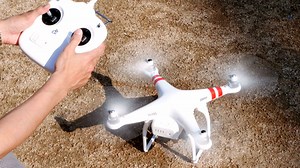 驚異的な安定性と直感的な操作性を実現したクアッドコプター「Phantom 2」初フライトレビュー