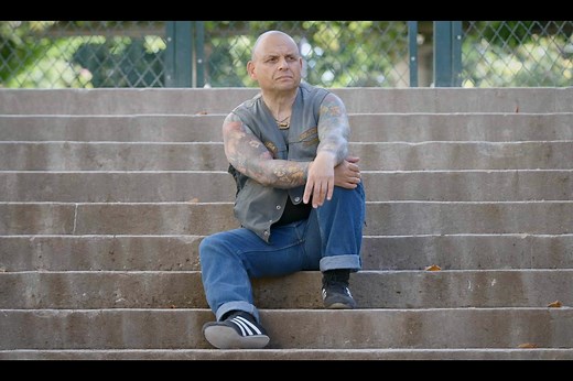 « Gang de Paris » : skinheads et Black Dragons face à face sur BrutX