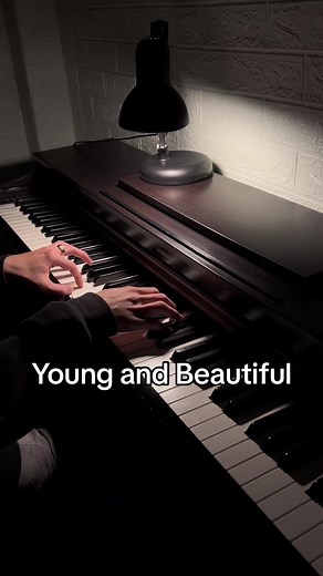 Lana Del Rey - Young and Beautiful Piano Performance