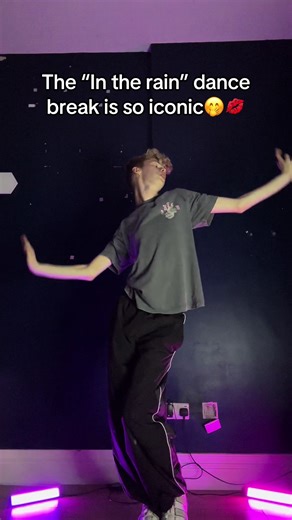 Addison Rae's Iconic Dance Break in the Rain