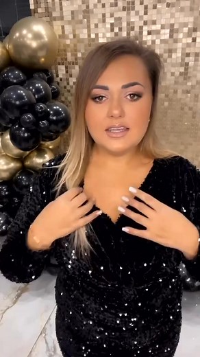 sukienka długa cekinowa Selima m1212 sukienka długa cekinowa Selima 175 zł ✏ Oto dostępne warianty ⏭ biore m1212 czarny WYMIARY: : Biceps : 32-42 Biodra: 100-120 Biust: 100-120 Dł. całk. sukienka: 128 | BUTIK Gwiazdeczka