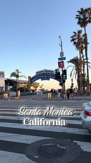 Explore Santa Monica Beach: A California Gem