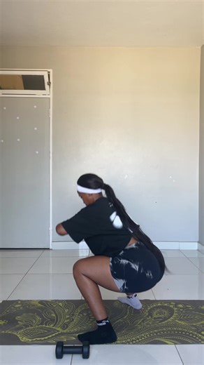 We tried this side #squat #squatsworkout #squatspiration