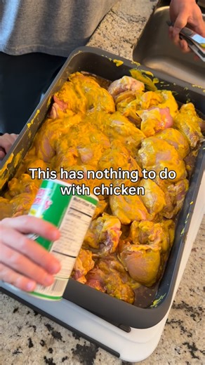 Justin Crane | Fat Loss | Strength | Discipline on Instagram: "I’m not trying to raise a perfect eater. I’m trying to raise a kid who understands discipline. What you do in front of your kids matters more than anything you say. How you eat. How you train. How you handle your health. They don’t listen to advice. They copy behavior. If you’re inconsistent, they learn that. If you show up even when you don’t feel like it, they learn that too. This isn’t about being shredded. It’s about setting the 