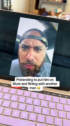 Hilarious Mute Prank on Boyfriend