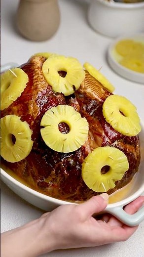 Sweet + savory baked ham with a maple brown sugar glaze! #holidaydinner #hamrecipe