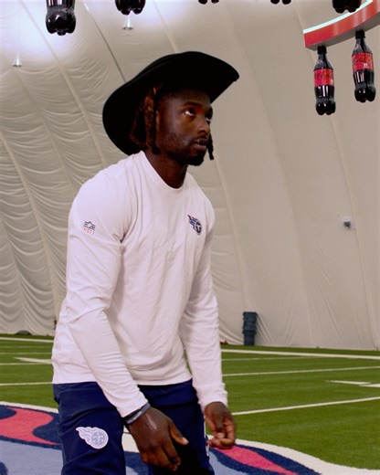 Tyjae Spears takes on T-Rac in the Coca-Cola Reaction Challenge Coca-Cola to see who is the new sheriff in town 🤠 | Tennessee Titans