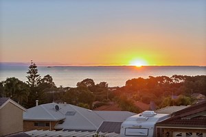 Sold House 29 Anitra Court, Coogee WA 6166 - Aug 22, 2017