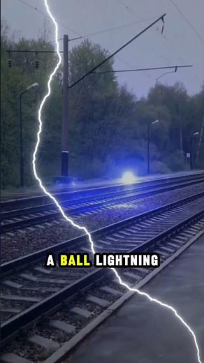 Real BALL LIGHTNING Caught in Singapore