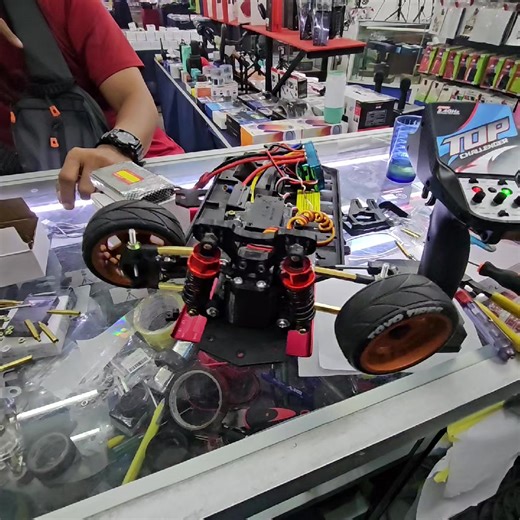 Projek HSP Jadian Sakura: Modifikasi RC DMAX