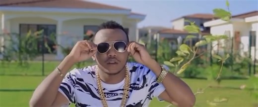 Old school bongo flava on Instagram: "Ni takribani miaka zaidi ya kumi sasa tangu @mirror26 aachie hii ngoma. Era ambayo ilikuwa ya pure Bongo Fleva kabla Amapiano boys, kama anavyowaita Mwamba wa Kaskazini Joh Makini, hawajavamia game. Kuskiliza hizi ngoma kunarudisha memories za enzi hizo hame imetawaliwa na magoma kama Basi Nenda ya Mo Music, Siachani nawe ya Baraka da Prince n.k. Nna imani bado game inamdai sana @mirror26 —————————————————————————————— Track: Hapo ulipo Artists: Mirror @mirr