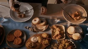 clip-3649057731-top-down-view-hands-jewish-family-members