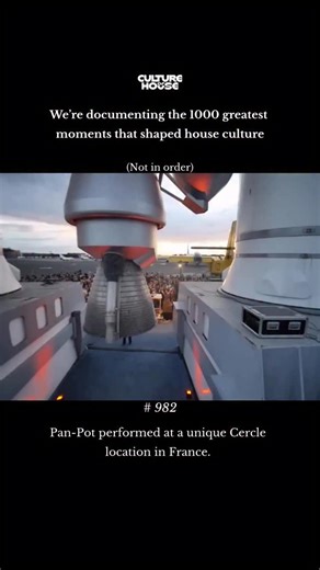 Airplane museum, party on fire ✈️ Cercle is known for staging electronic sets at breathtaking, culture rich locations worldwide, turning landmarks into one off music stages. Pan-Pot for Cercle took place in Paris, France, in 2017. It was held at the Musée de l’Air et de l’Espace (Le Bourget airport museum), known for aircraft, rockets, and a surreal tarmac setting under iconic planes. At the time, they were established Berlin heavyweights riding a strong global tour schedule. This moment stood a