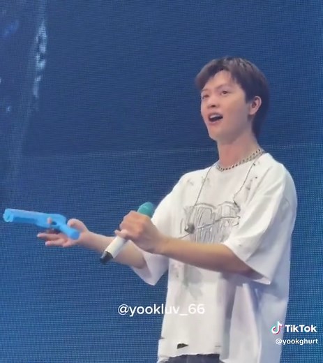 Yook Sungjae's Amazing Opera Performance