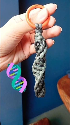 DNA 🧬 Paracord Keychain D.I.Y Crafts Double Helix!