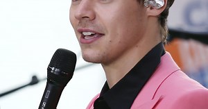 Harry Styles' Carpool Karaoke Was Strangely Romantic