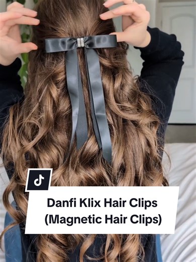 can you clip your hair half up? my new FAV hair clip I have been obsessing over 💕 #hairclip #hairtutorial #hairstyle #hair #halfuphalfdown