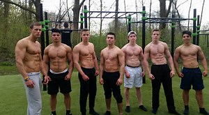 On my way to the competition i did one open training - meet the Bar Brothers from Netherlands! Family around the world #BarBrothers ➡www.BarBrothers.com | Ivan Markioli