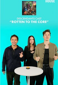 Descendants Cast Sing & Dance: Best Group Finish-The-Lyrics