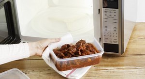 Votre boîte en plastique est tachée ? Voici nos conseils pour la nettoyer !