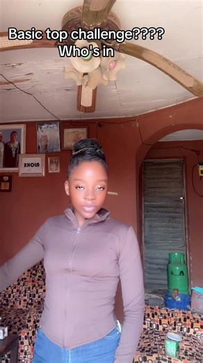 Engaging Aussie Top Challenge for Women