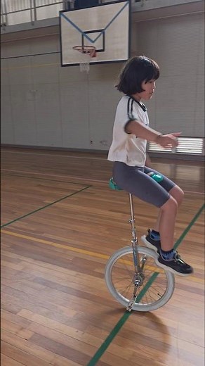 一輪車でタイヤ乗り練習～八田荘小学校一輪車クラブ#一輪車#八田荘#タイヤ