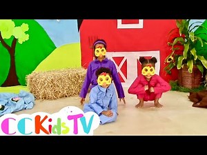 Chicken Chicken Cluck Cluck Song | Original Song by CC Kids TV | Learn Animal Sounds
