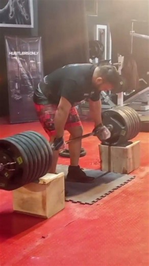Ali Raza BUTT 305 kg deadlift Strong men competition Islamabad behria inclave