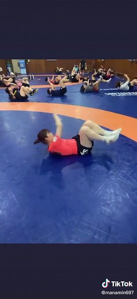 圧倒的腹筋力の吉田沙保里 #吉田沙保里 #吉田沙保里最強 #吉田沙保里様 #星野源 #異世界混合大舞踏会