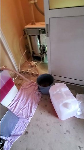 【不凍液注入ポンプ】暖房ボイラーを交換したので、不凍液を入れていきます。【三相 CL-1521 】＃Shorts