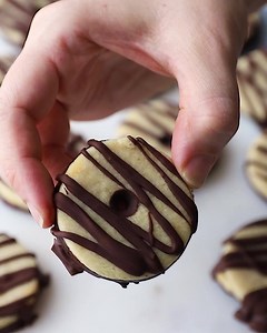 104K views · 173 reactions | HOMEMADE FUDGE STRIPES delicious, gluten free shortbread cookies dipped & drizzled in glorious chocolate for the perfect holiday cookie you know and love! RECIPE: https://www.ambitiouskitchen.com/healthy-homemade-fudge-striped-shortbread-cookies/ | Ambitious Kitchen | Facebook