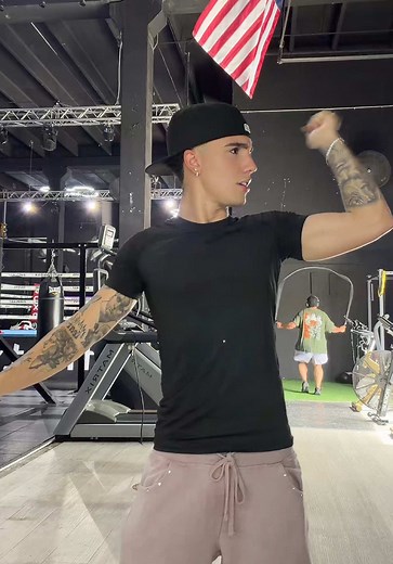 Me pidió clases de baile 🤣 | joão ferreira
