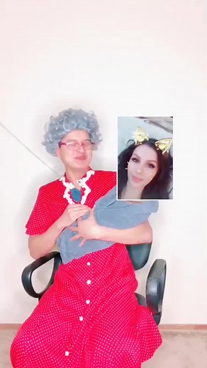 #react to @dicksonhn #reacttothis #sssniperwolf #funny | sssniperwolf reacting