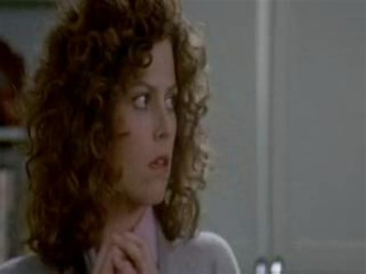 ▶️ Os Caça-Fantasmas - Ghostbusters Scene: Monsters In The Fridge