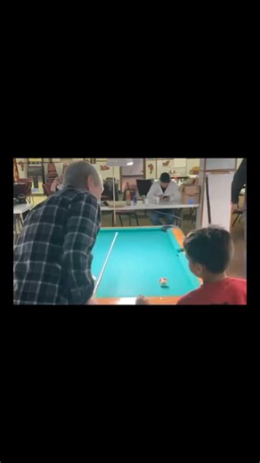 Dave N Cindy Irwin-Williams with the first game run out! 🗺 | Christopher George