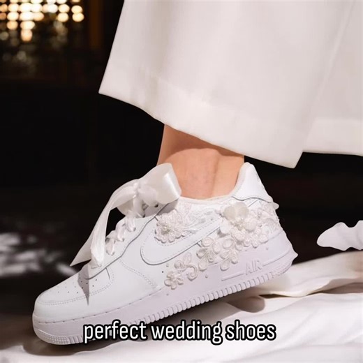 perfect wedding shoes for sure #custommade #wedding #weddingday