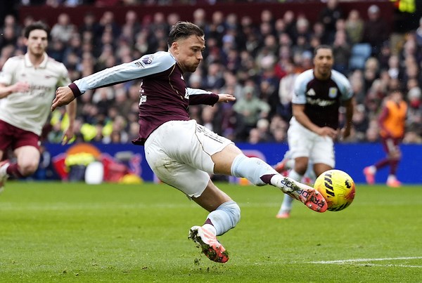 Aston Villa star stuns fans as he swaps pitch for big screen in Peaky Blinders Netflix promo