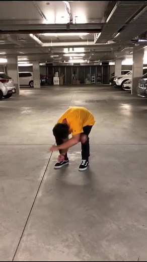 Go up , down.. ! #foryou #viral #dance #challenge