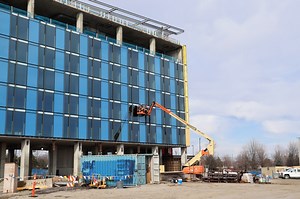 Aurora officials say construction of new Hollywood Casino resort on schedule