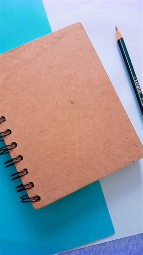 Esto es lo que DIBUJA un Dibujante Ilustrador Pequeño ✍🏽✨ #Shorts #artistsonyoutube