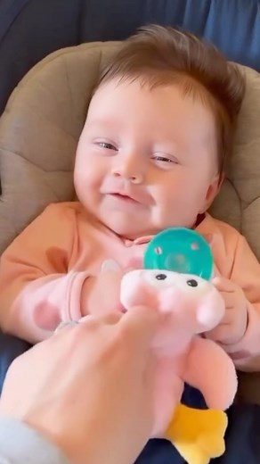 Pacifiers can be more than just soothing tools - they can also be fun companions for your baby! Our unique designs offer endless opportunities for imaginative play, snuggles, and smiles. Give your little one a WubbaNub and watch as they discover a new best friend 👶🏼: @mrs_mikulski Hashtags: #NewParents #BabyLove #MomLife #DadLife #WubbaNub #BabyEssentials #ParentingCommunity #MustHaveItem #BabyRegistry | WubbaNub