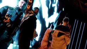 #KONKURSAS Dėl audros perkeltas Švyturys Nealkoholinis Live: 8 KAMBARYS | Vasaros Terasa įvyks šį antradienį. Ta proga dovanojame 4 bilietus vienai laimingai kompanijai. Žymėk savo #šaiką komentaruose. Laimėjusį ketvertą skelbsime pirmadienį. | Vasaros Terasa