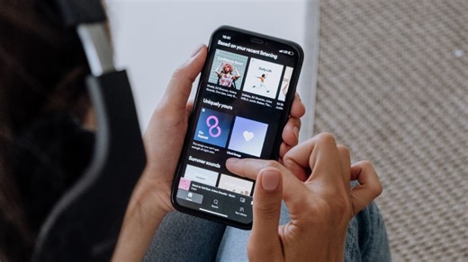 Spotify vs Apple Music: Características y costos; ¿cuál es mejor?