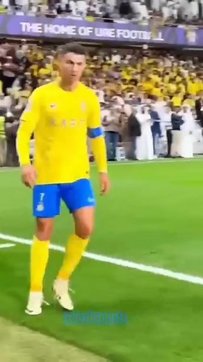 177K views · 3.6K reactions | Ronaldo vs Robot When the ⚡Greatest of All Time, Cristiano Ronaldo, faces off against a high-tech 烙 robot, it’s a battle of skill, power, and precision! 易 Watch this epic clash where human talent meets machine intelligence — and see who wins the moment! ⚽.. | Mr Aakash | Facebook