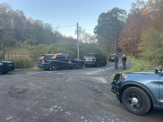 High-speed chase with police in West Virginia leaves suspect dead