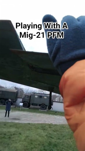 Playing With A Mig-21 PFM #fighterjet #aviation #plane